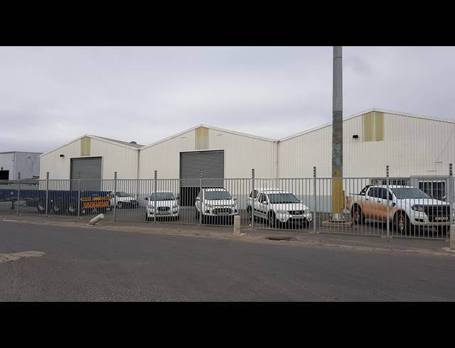 2,300M² FACTORY TO LET IN KRAAIFONTEIN INDUSTRIA